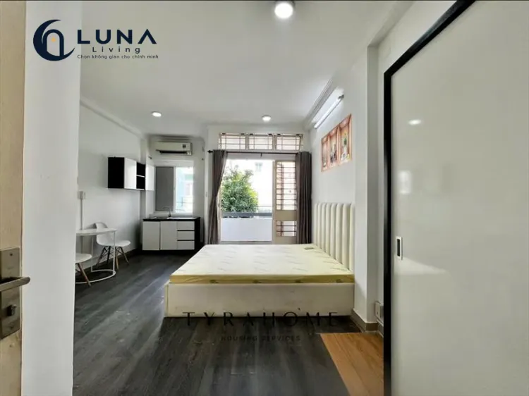 PHÒNG FULL NỘI THẤT CÓ BAN CÔNG