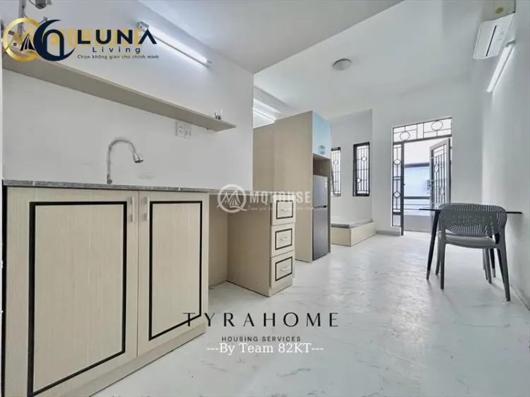 CĂN HỘ DỊCH VỤ FULL NỘI THẤT MÁY GIẶT RIÊNG CÓ BAN CÔNG