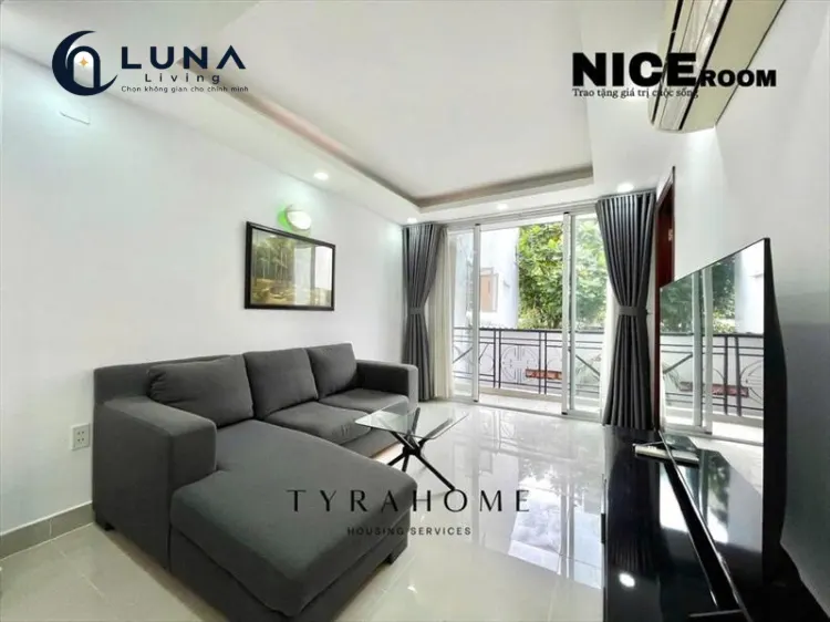 CĂN HỘ DỊCH VỤ FULL NỘI THẤT MÁY GIẶT RIÊNG CÓ BAN CÔNG