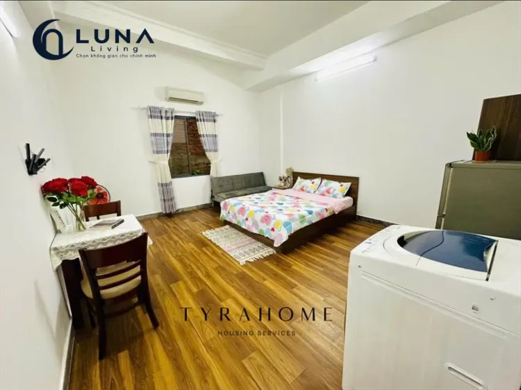 PHÒNG FULL NỘI THẤT MÁY GIẶT RIÊNG CÓ CỬA SỔ