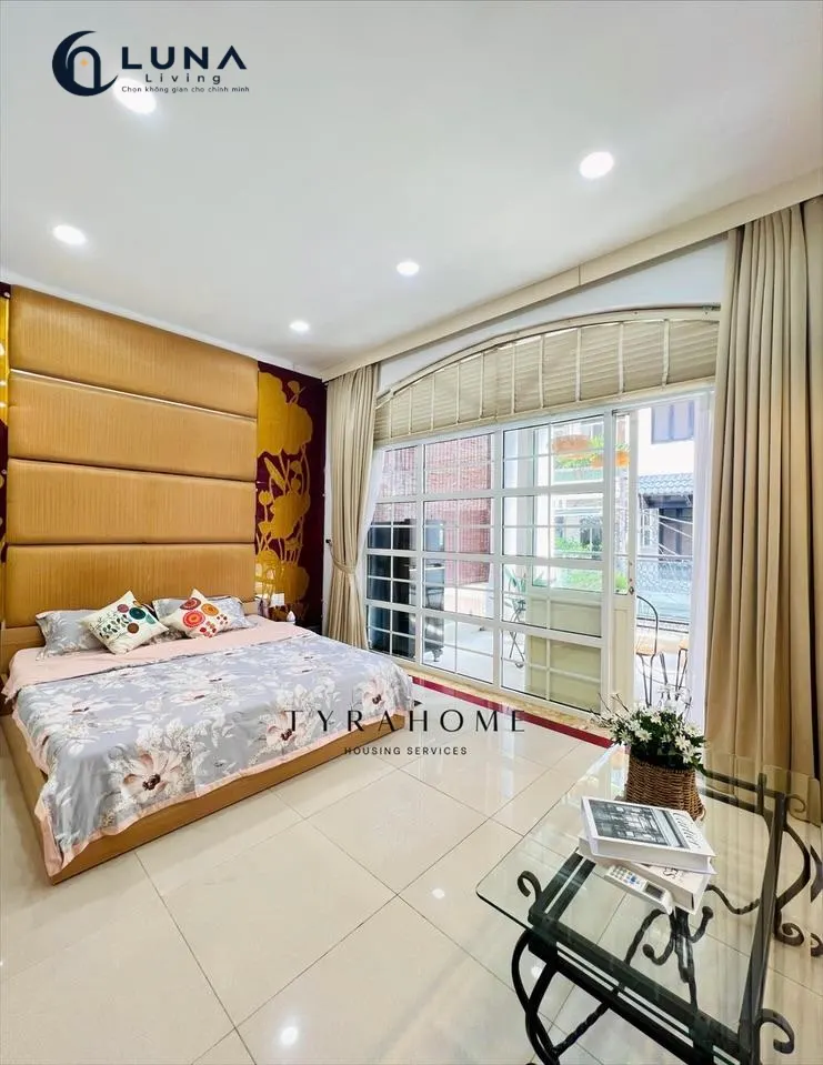 CĂN HỘ DỊCH VỤ FULL NỘI THẤT CÓ BAN CÔNG