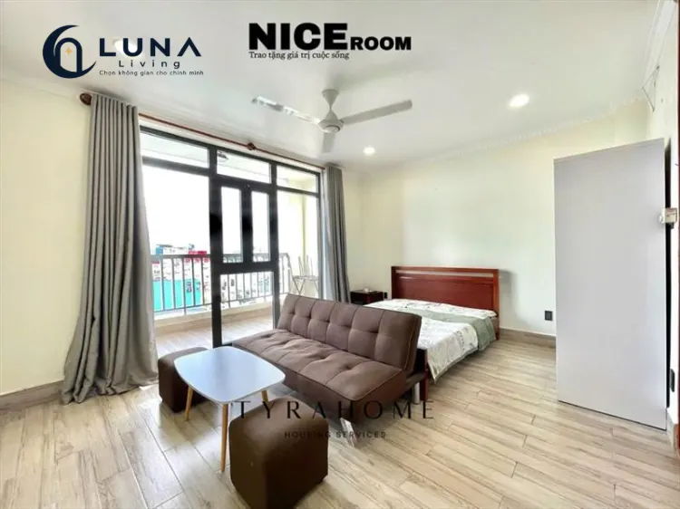 CĂN HỘ DỊCH VỤ FULL NỘI THẤT MÁY GIẶT RIÊNG CÓ BAN CÔNG
