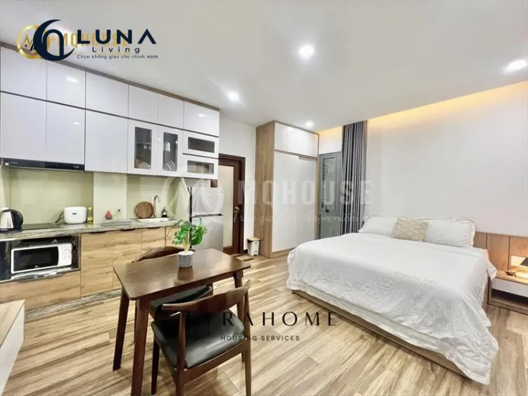 CĂN HỘ DỊCH VỤ FULL NỘI THẤT CÓ CỬA SỔ