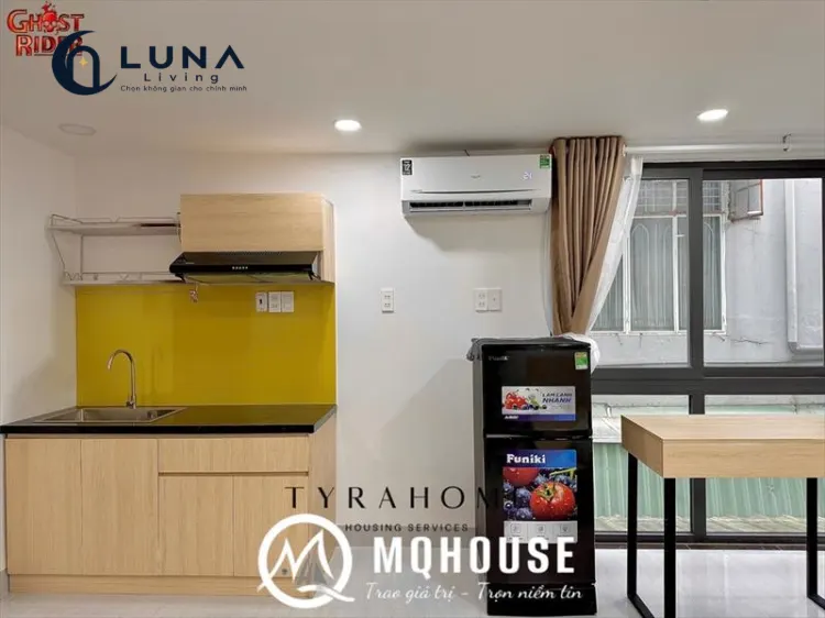 CĂN HỘ DỊCH VỤ FULL NỘI THẤT CÓ CỬA SỔ