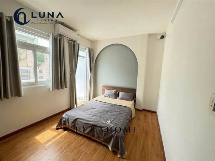 CĂN HỘ DỊCH VỤ FULL NỘI THẤT MÁY GIẶT RIÊNG CÓ BAN CÔNG