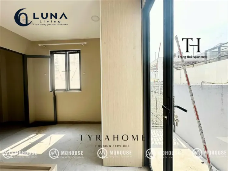 CĂN HỘ DỊCH VỤ FULL NỘI THẤT MÁY GIẶT RIÊNG CÓ BAN CÔNG