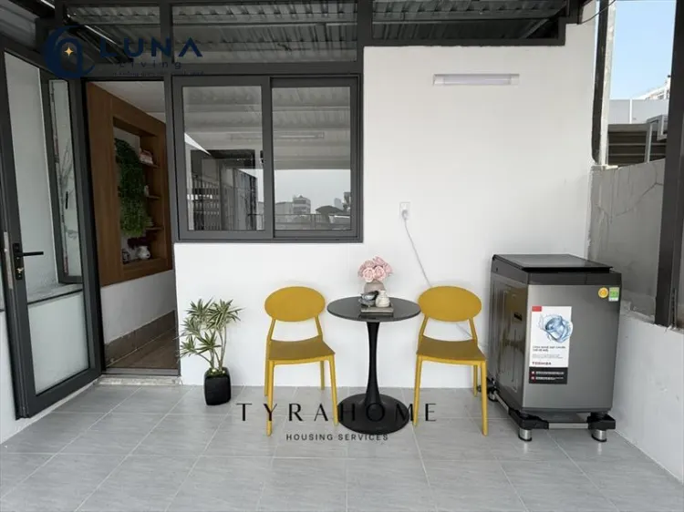 CĂN HỘ DỊCH VỤ FULL NỘI THẤT MÁY GIẶT RIÊNG CÓ BAN CÔNG