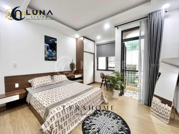 CĂN HỘ DỊCH VỤ FULL NỘI THẤT MÁY GIẶT RIÊNG CÓ BAN CÔNG