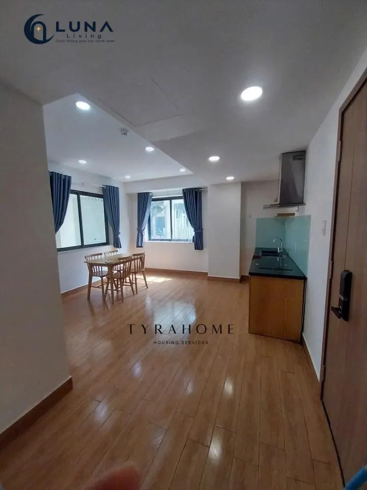 PHÒNG FULL NỘI THẤT CÓ CỬA SỔ