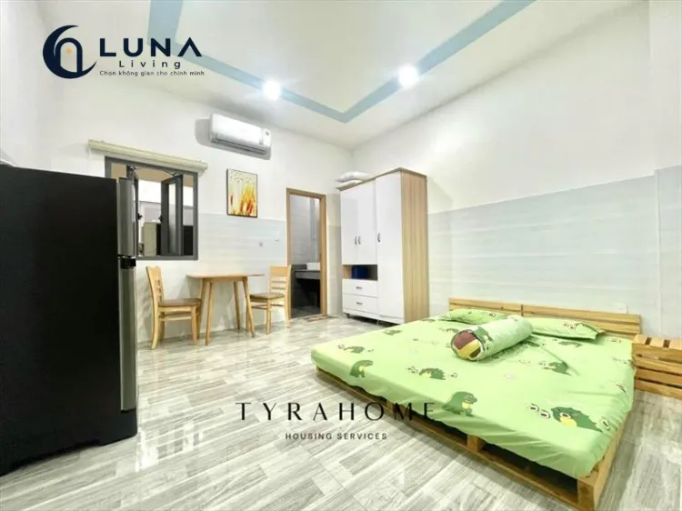 PHÒNG FULLY FURNISHED WITH WINDOW