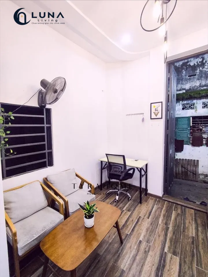 PHÒNG FULL NỘI THẤT CÓ CỬA SỔ