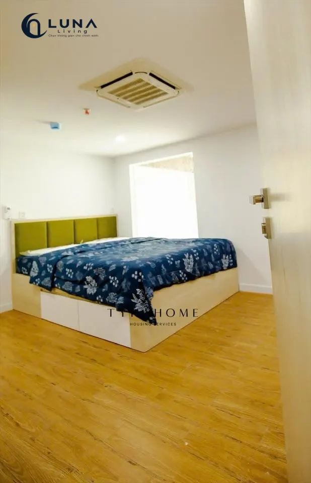 PHÒNG FULLY FURNISHED WITH WINDOW