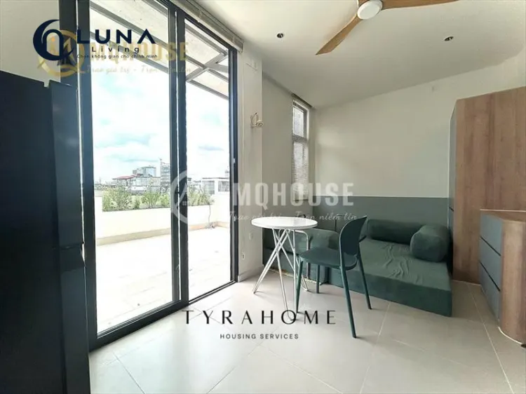 CĂN HỘ DỊCH VỤ FULL NỘI THẤT MÁY GIẶT RIÊNG CÓ BAN CÔNG