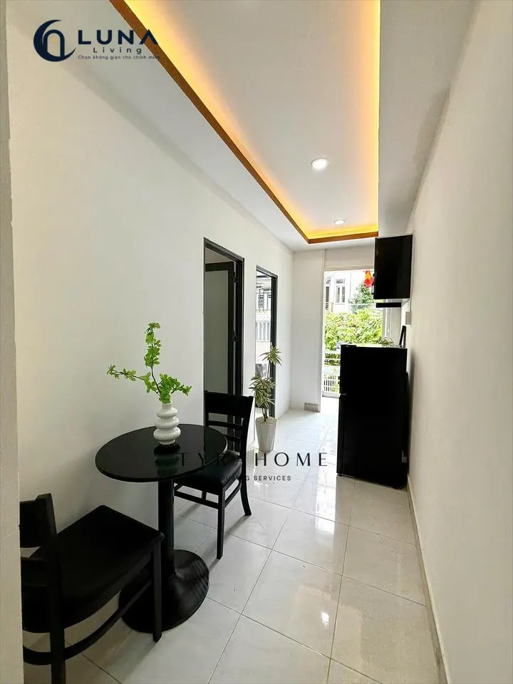CĂN HỘ DỊCH VỤ FULL NỘI THẤT MÁY GIẶT RIÊNG CÓ BAN CÔNG