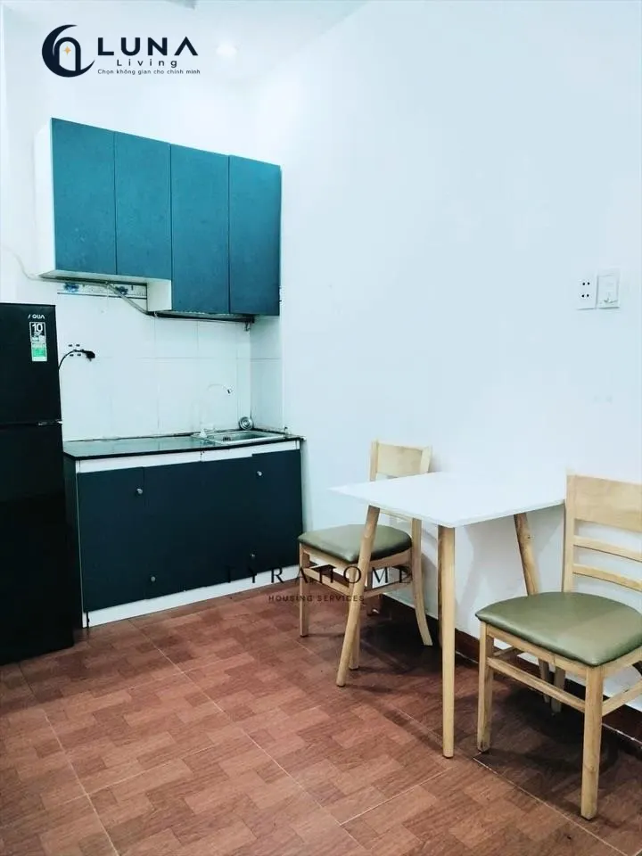 CĂN HỘ DỊCH VỤ FULL NỘI THẤT MÁY GIẶT RIÊNG CÓ CỬA SỔ
