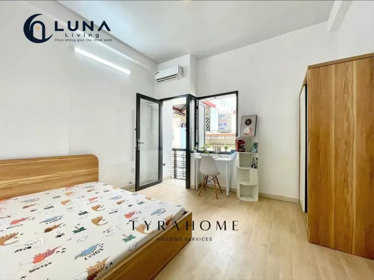 PHÒNG FULLY FURNISHED WITH WINDOW