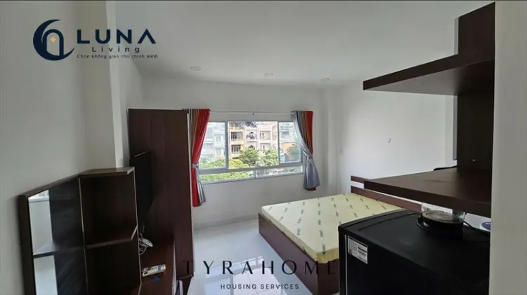 PHÒNG FULL NỘI THẤT MÁY GIẶT RIÊNG CÓ CỬA SỔ
