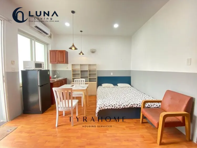PHÒNG FULL NỘI THẤT CÓ BAN CÔNG
