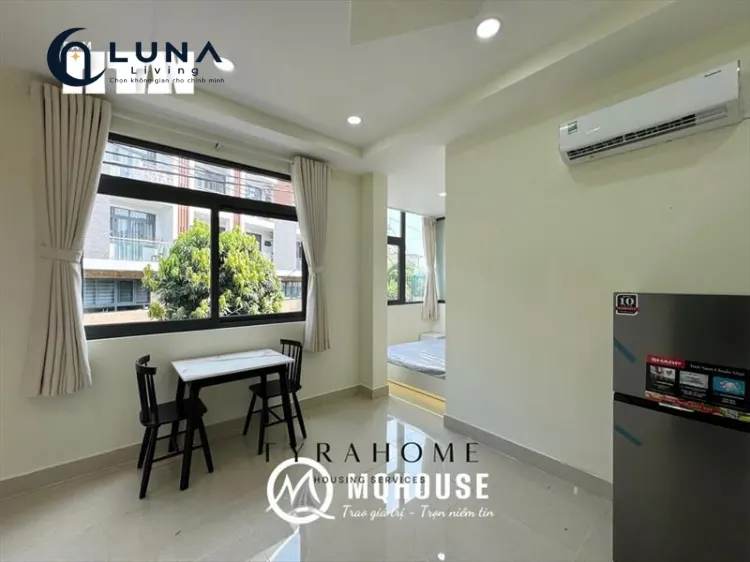 CĂN HỘ DỊCH VỤ FULL NỘI THẤT MÁY GIẶT RIÊNG CÓ CỬA SỔ