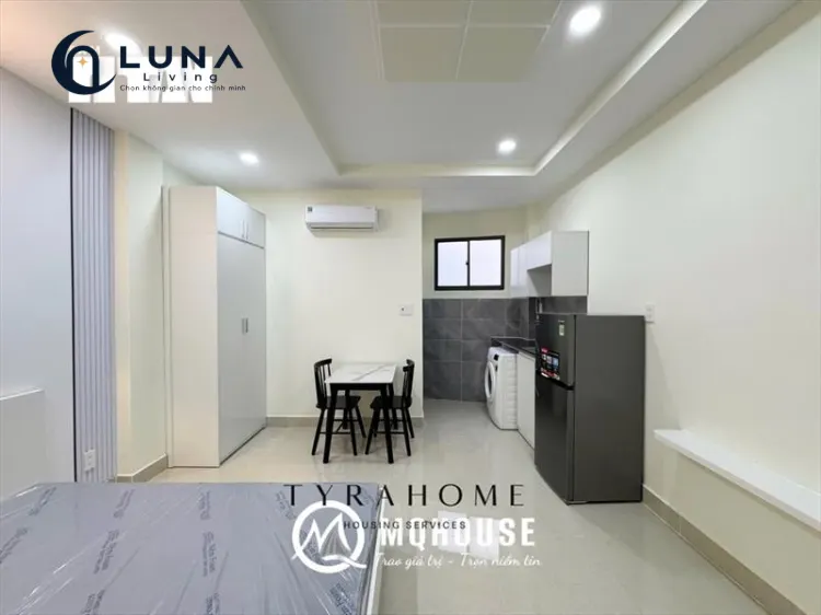 PHÒNG FULL NỘI THẤT MÁY GIẶT RIÊNG CÓ CỬA SỔ
