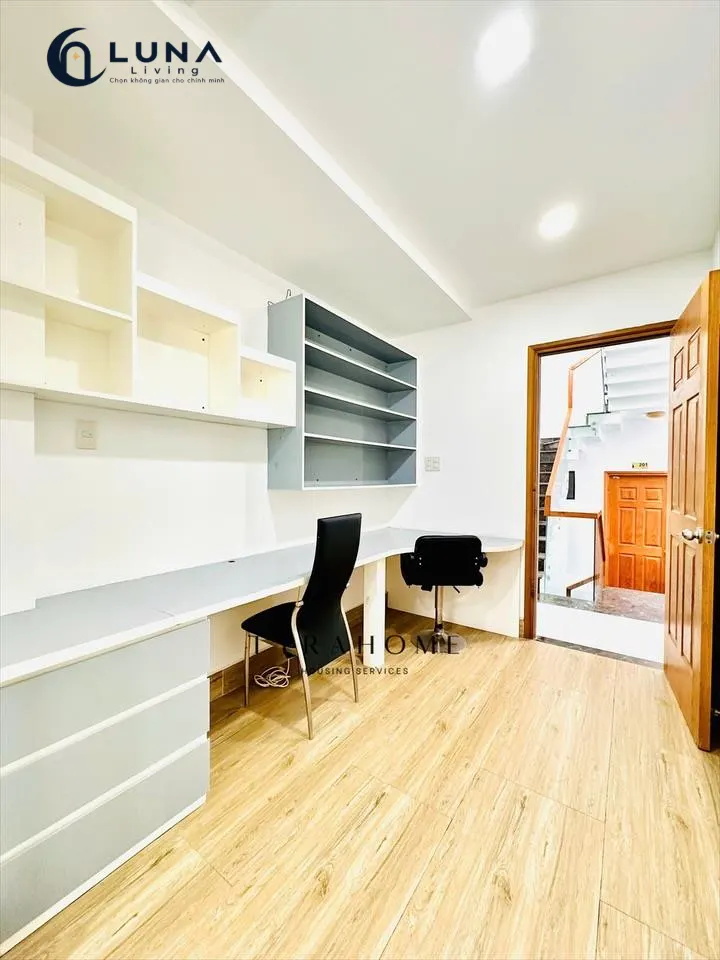 PHÒNG FULL NỘI THẤT CÓ CỬA SỔ