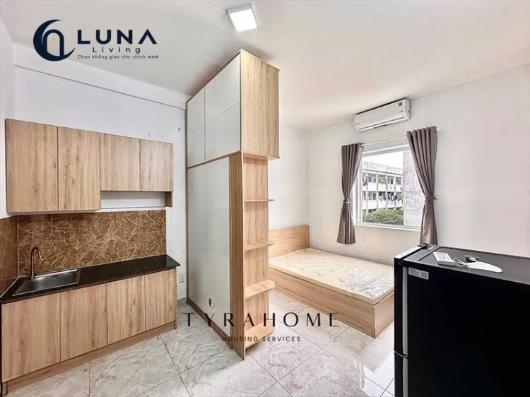 PHÒNG FULLY FURNISHED WITH WINDOW