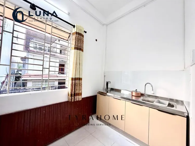PHÒNG FULL NỘI THẤT CÓ CỬA SỔ