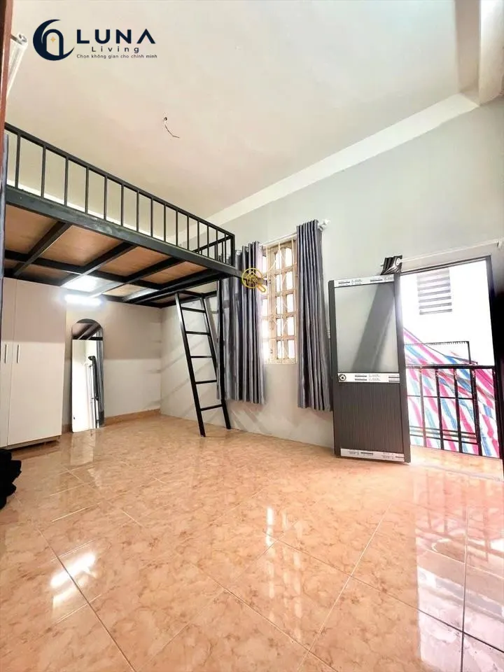 PHÒNG FULL NỘI THẤT CÓ BAN CÔNG