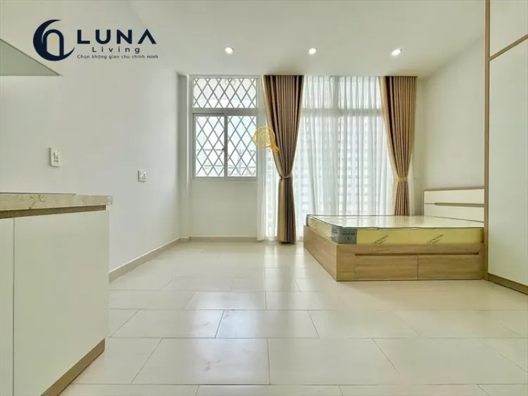 CĂN HỘ DỊCH VỤ FULL NỘI THẤT CÓ CỬA SỔ