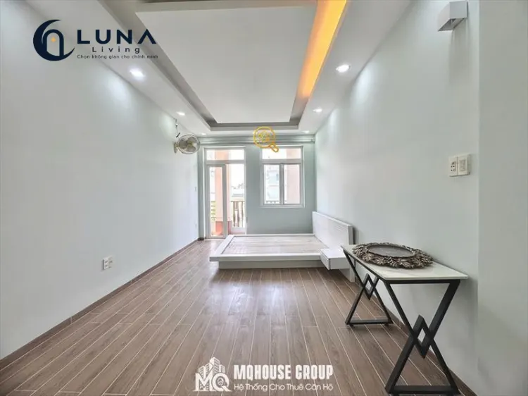 CĂN HỘ DỊCH VỤ FULL NỘI THẤT MÁY GIẶT RIÊNG CÓ BAN CÔNG