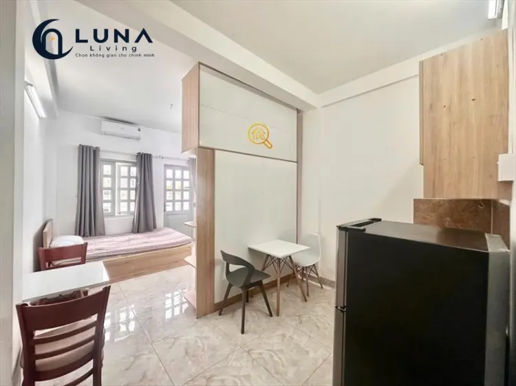 CĂN HỘ DỊCH VỤ FULL NỘI THẤT MÁY GIẶT RIÊNG CÓ BAN CÔNG
