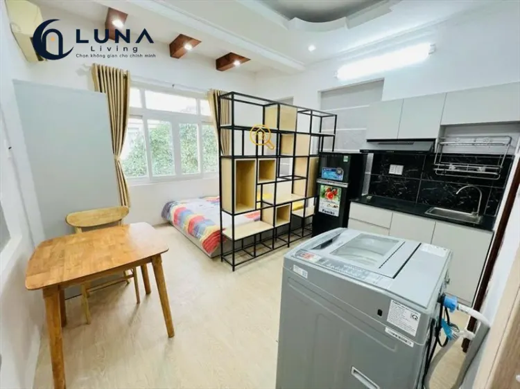 PHÒNG FULL NỘI THẤT MÁY GIẶT RIÊNG CÓ CỬA SỔ