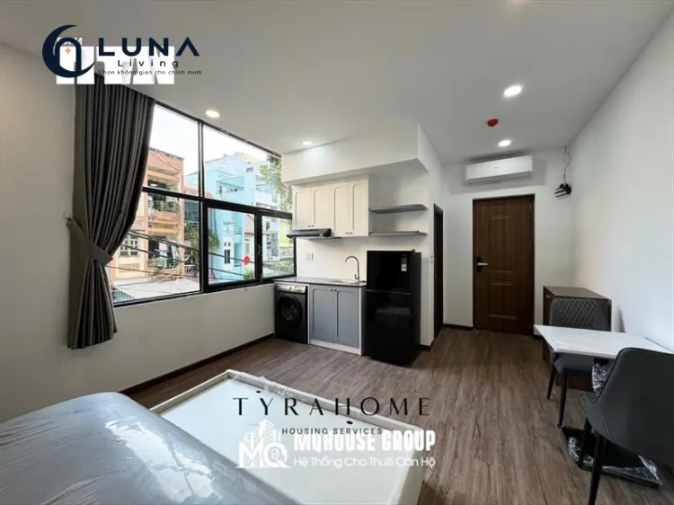 CĂN HỘ DỊCH VỤ FULL NỘI THẤT MÁY GIẶT RIÊNG CÓ CỬA SỔ