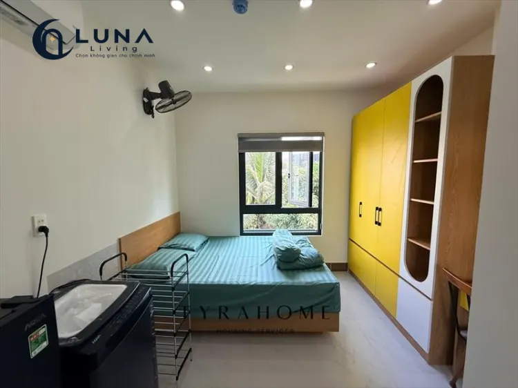 PHÒNG FULL NỘI THẤT MÁY GIẶT RIÊNG CÓ CỬA SỔ