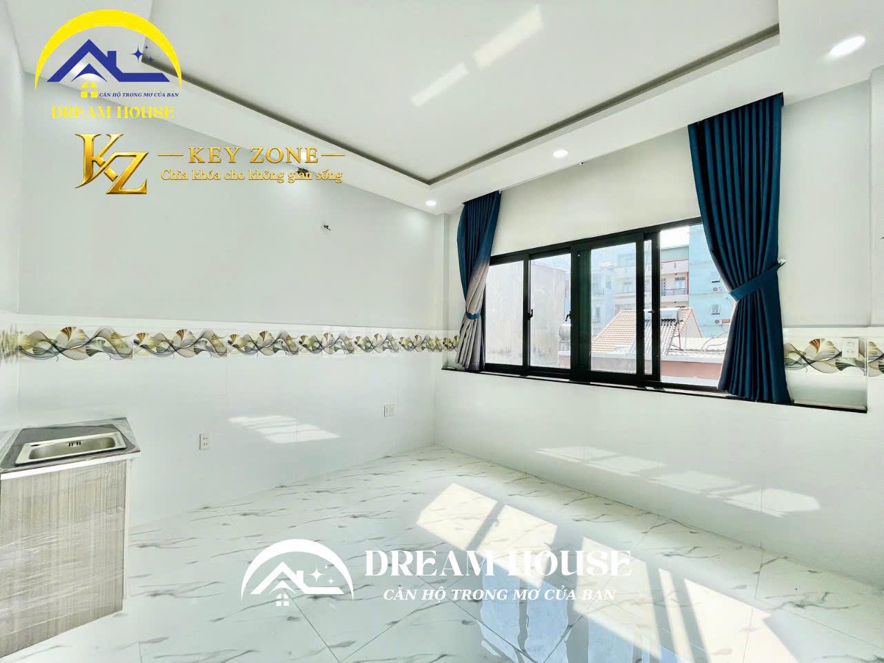 STUDIO CỬA SỔ TRỜI SIÊU TO
