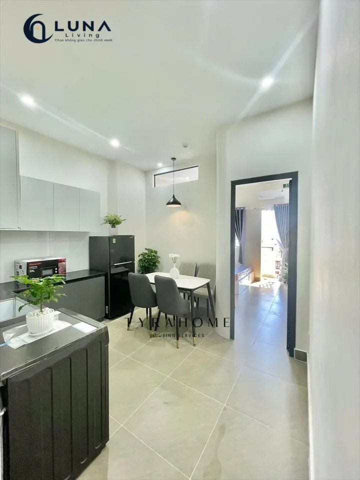 CĂN HỘ DỊCH VỤ FULL NỘI THẤT MÁY GIẶT RIÊNG CÓ BAN CÔNG