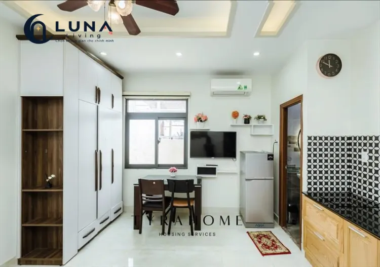 PHÒNG FULL NỘI THẤT CÓ CỬA SỔ