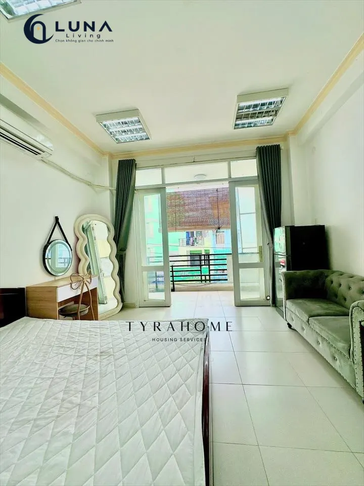PHÒNG FULL NỘI THẤT CÓ BAN CÔNG