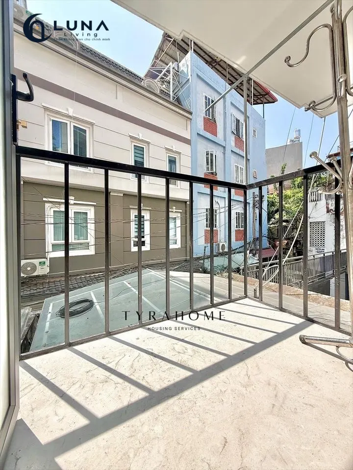CĂN HỘ DỊCH VỤ FULL NỘI THẤT MÁY GIẶT RIÊNG CÓ BAN CÔNG