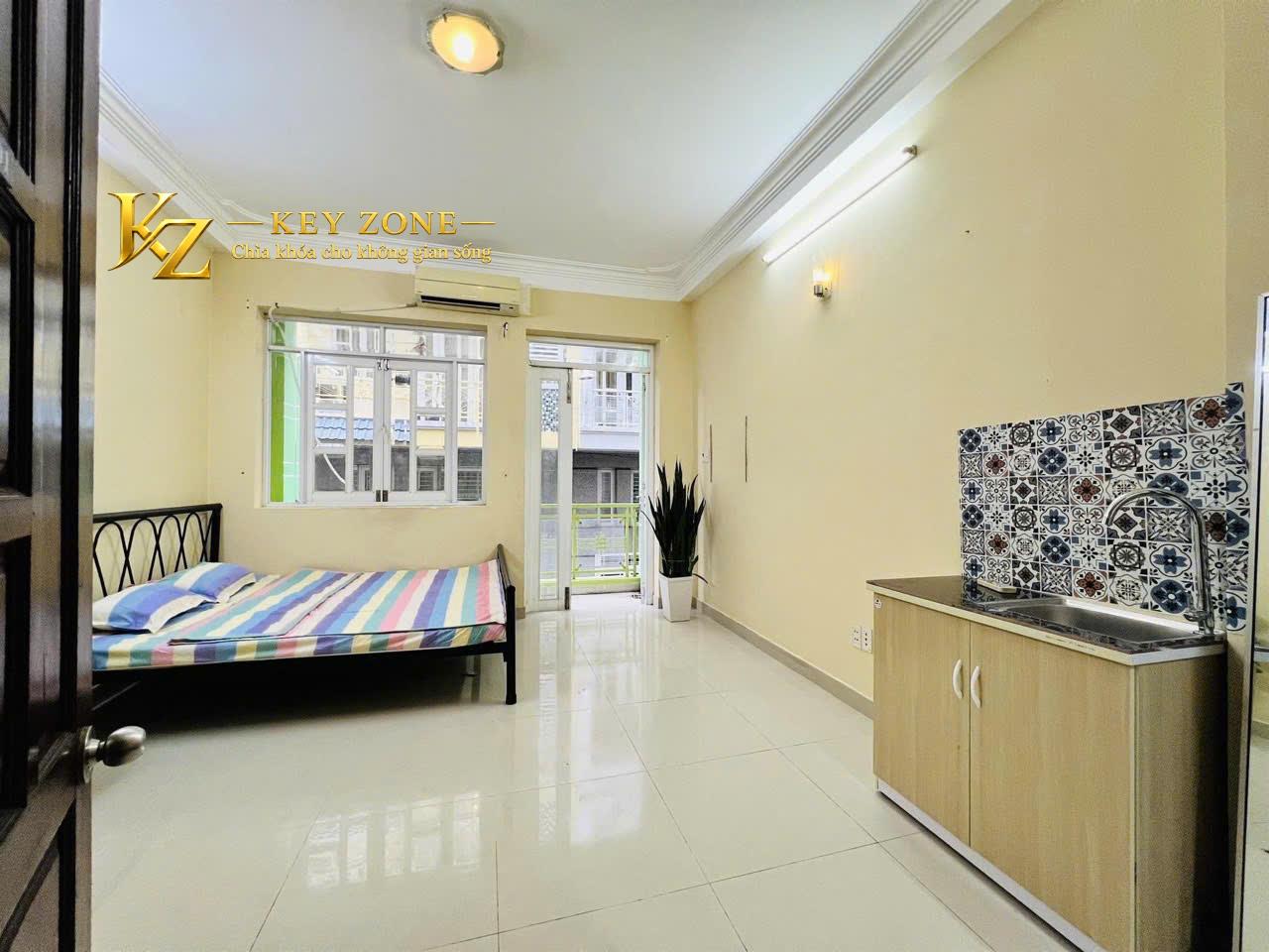 STUDIO BAN CÔNG FULL NỘI THẤT
