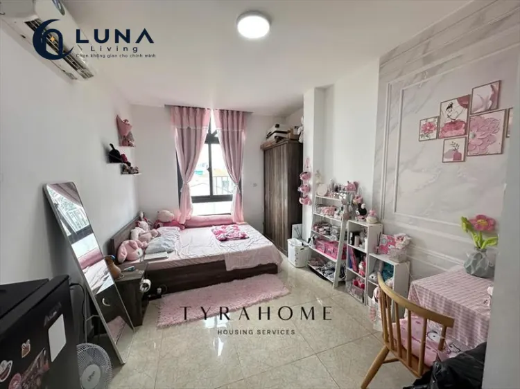 PHÒNG FULL NỘI THẤT CÓ CỬA SỔ
