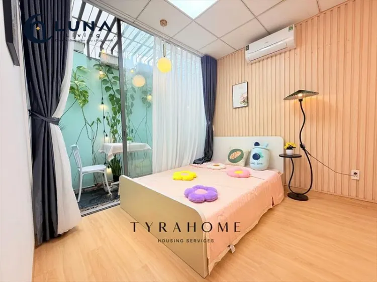 PHÒNG FULL NỘI THẤT CÓ BAN CÔNG