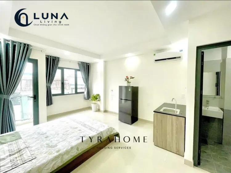PHÒNG FULL NỘI THẤT CÓ BAN CÔNG