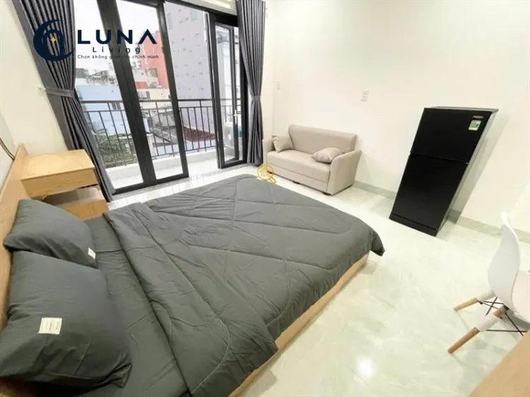 PHÒNG FULL NỘI THẤT CÓ BAN CÔNG