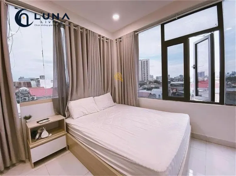 CĂN HỘ DỊCH VỤ FULL NỘI THẤT CÓ CỬA SỔ