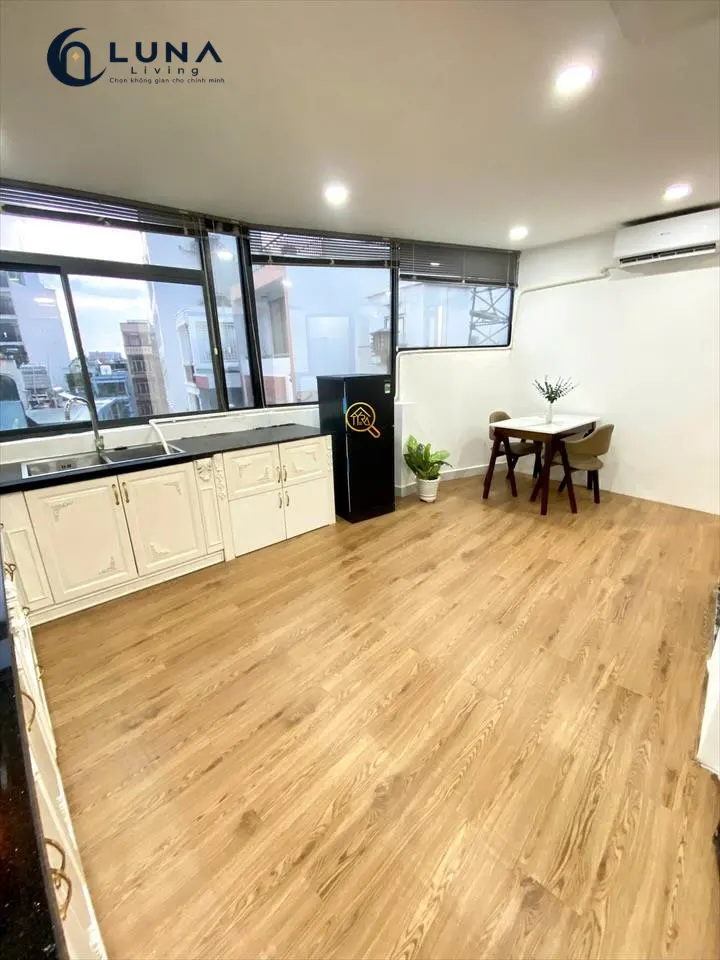 CĂN HỘ DỊCH VỤ FULL NỘI THẤT MÁY GIẶT RIÊNG CÓ CỬA SỔ