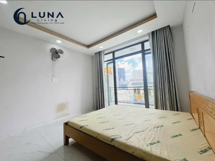 PHÒNG FULL NỘI THẤT CÓ BAN CÔNG