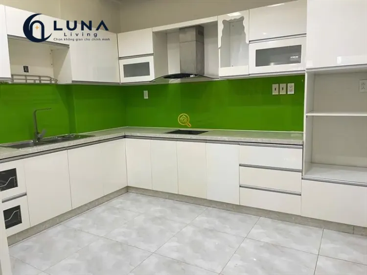 PHÒNG FULL NỘI THẤT CÓ CỬA SỔ