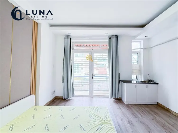 PHÒNG FULL NỘI THẤT CÓ BAN CÔNG