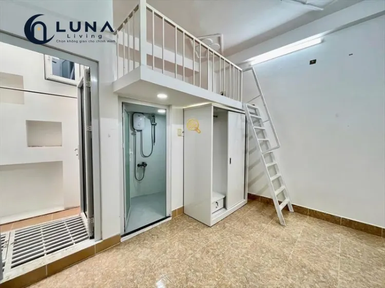 PHÒNG FULL NỘI THẤT MÁY GIẶT RIÊNG CÓ CỬA SỔ